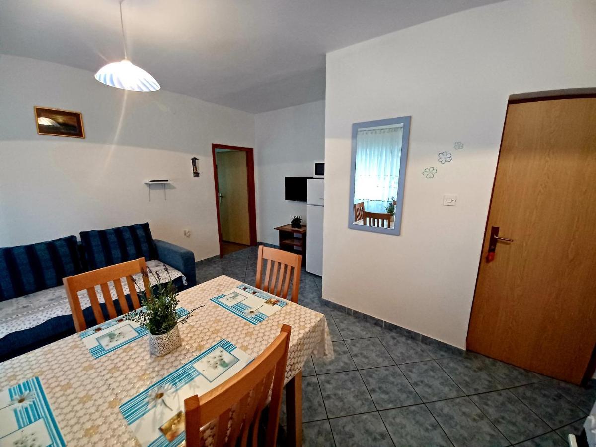 Apartment Prskalo - Vodice Exterior photo