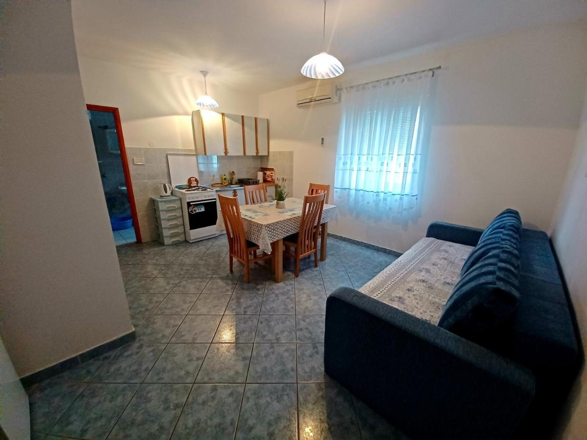 Apartment Prskalo - Vodice Exterior photo