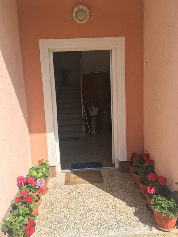 Apartment Prskalo - Vodice Exterior photo